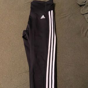 Don’t wear anymore Capri size medium adidas pants